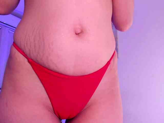 Divine-Madness webcam