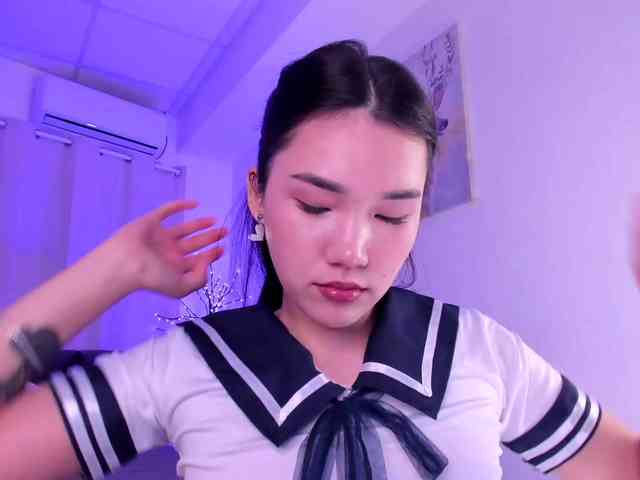 Divine-Madness webcam