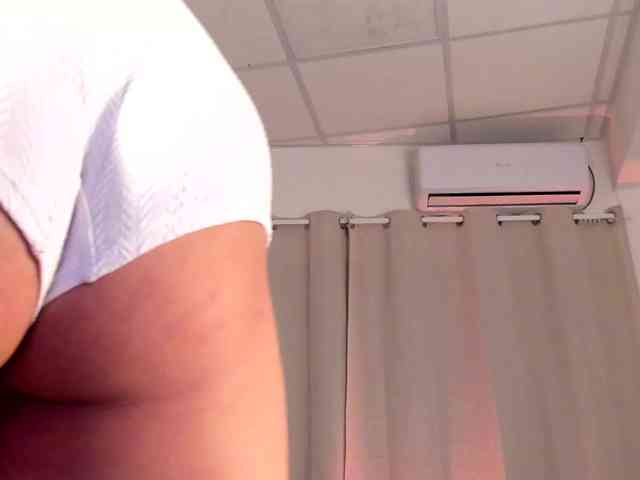 Divine-Madness webcam