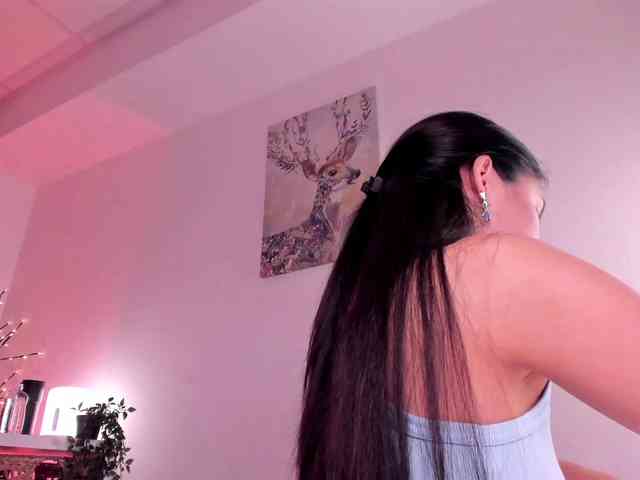 Divine-Madness webcam
