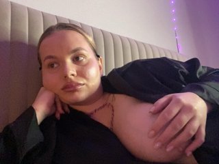 Divine-1 Porn Show
