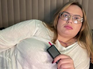 Divine-1 Porn Show