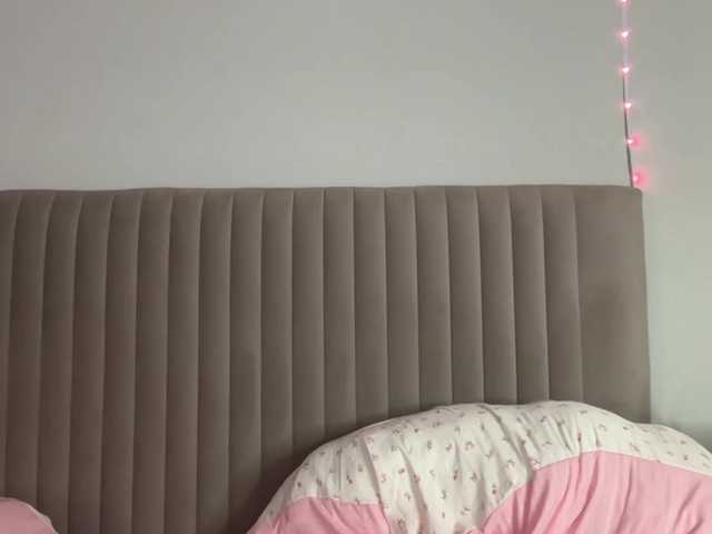 Divana-1 live cam on BongaCams