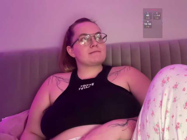 Divana-1 live cam on BongaCams