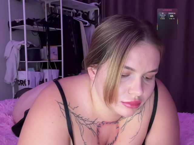 Divine-1 live cam preview