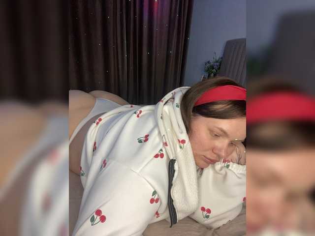 Divana-1's BongaCams show and profile