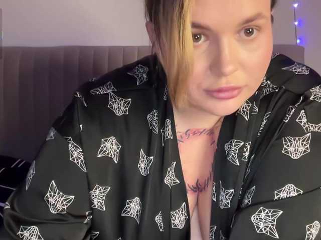 Divana-1 live cam on BongaCams