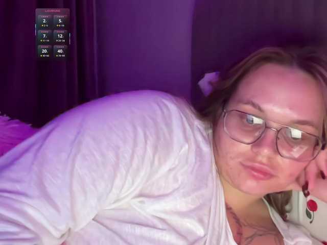 Divana-1 live cam on BongaCams