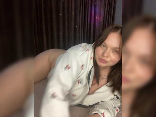 Divana-1's BongaCams show and profile