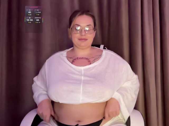 Divana-1 live cam on BongaCams