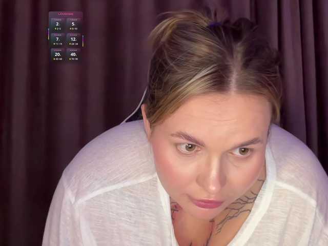 Divine-1 live cam preview