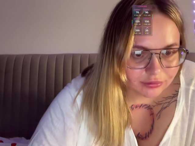 Divine-1 live cam preview