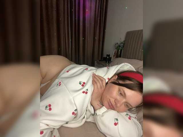 Divana-1's BongaCams show and profile