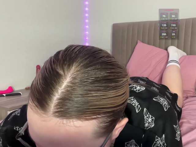 Divana-1 live cam on BongaCams