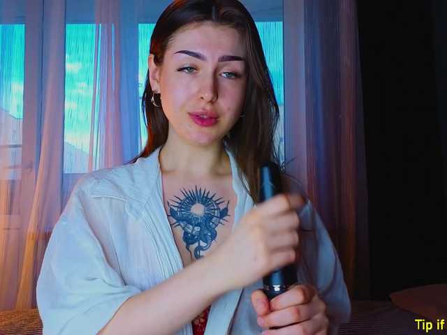 TinyMollys live cam on BongaCams
