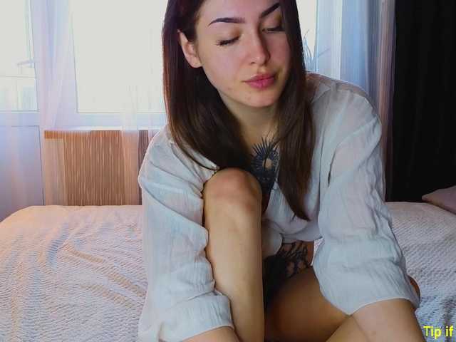 TinyMollys live cam on BongaCams