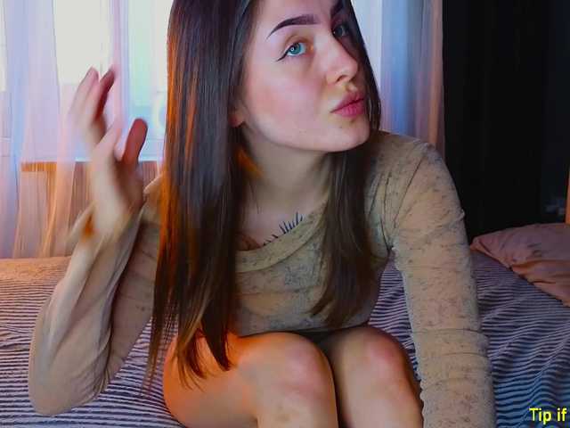 TinyMollys live cam on BongaCams