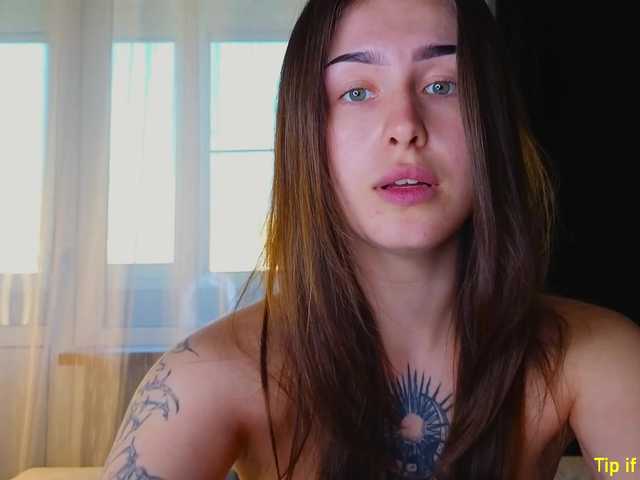 TinyMollys live cam on BongaCams