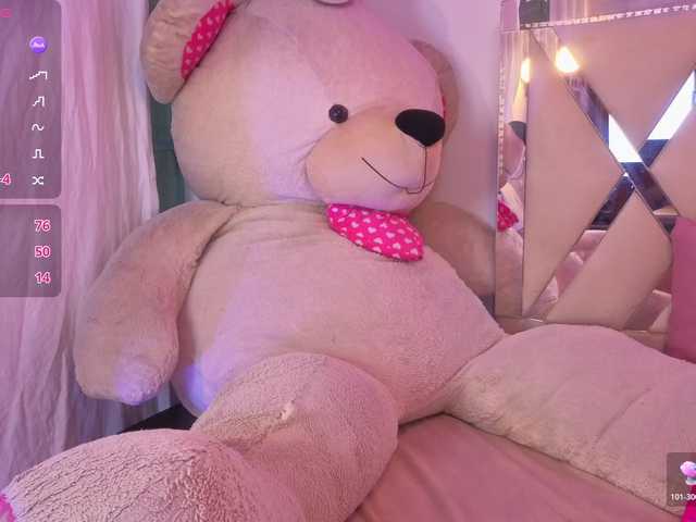 KENNDAL-TAY live cam on BongaCams