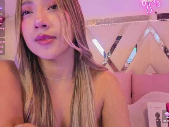 KENNDAL-TAY live cam on BongaCams