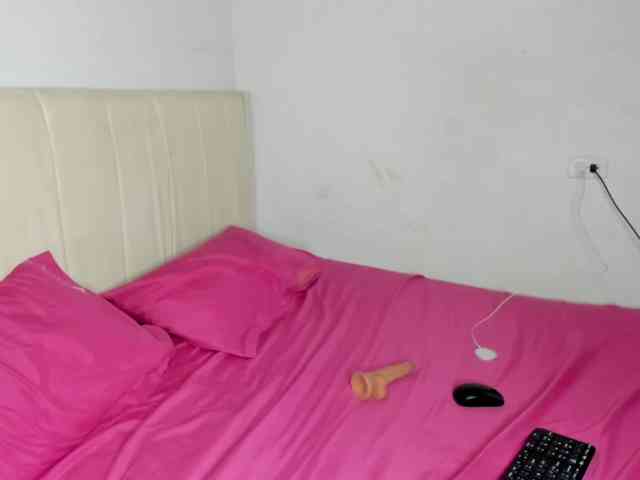 Princess-Allisso... Live Webcam on BongaCams