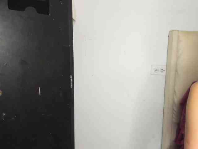 Princess-Allisso... Live Webcam on BongaCams