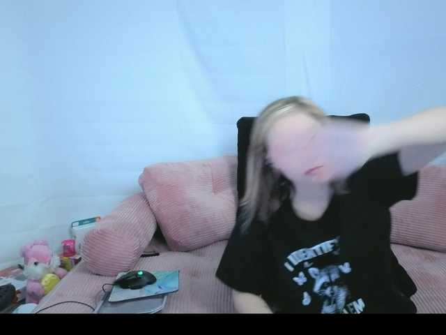 Daddysprincess731 live cam on BongaCams