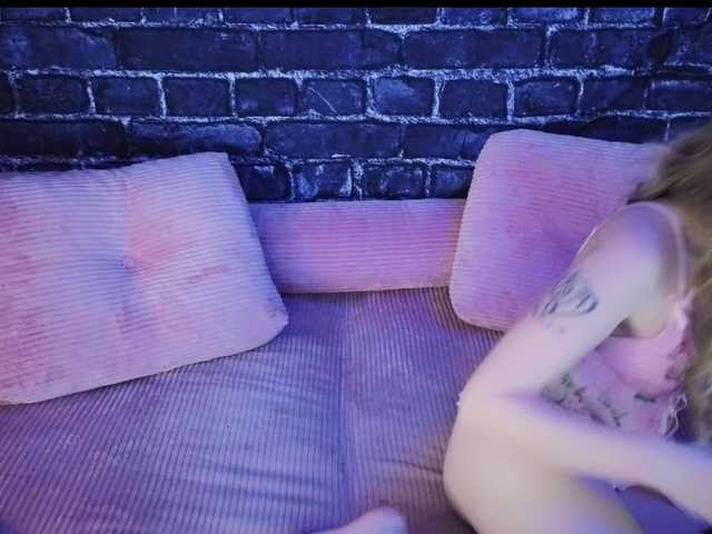 Daddysprincess731 live cam on BongaCams