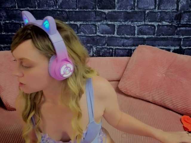 Daddysprincess731 live cam on BongaCams