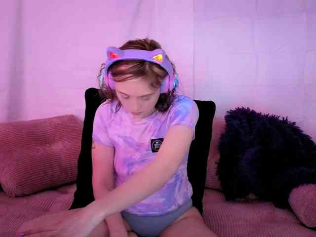 Daddysprincess73... Live Webcam on BongaCams