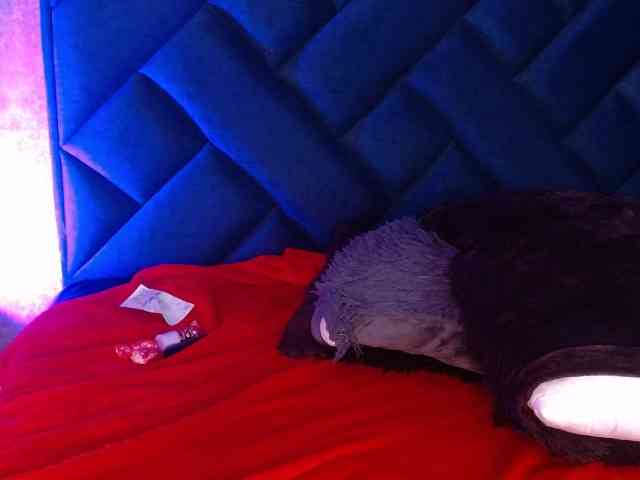 Melody-Hanks webcam
