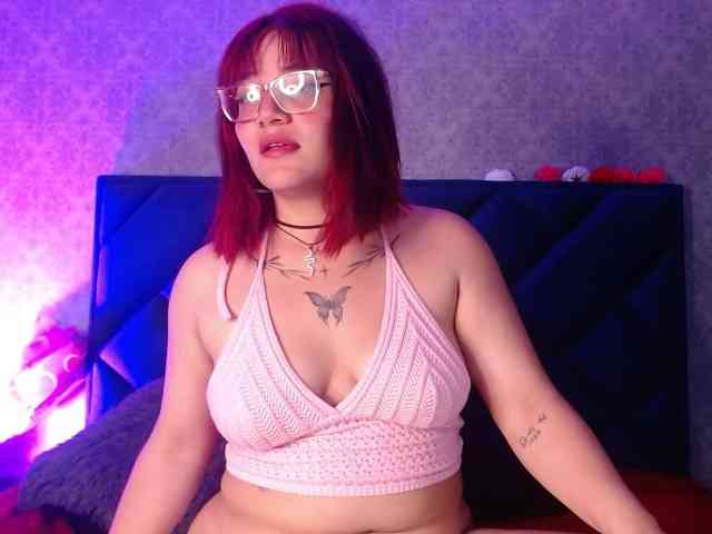 Melody-Hanks webcam