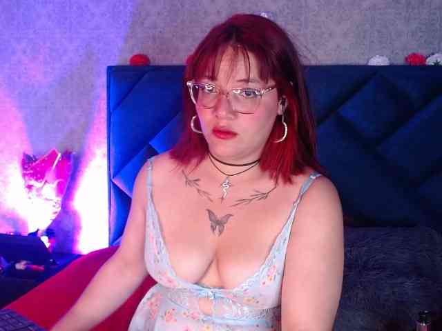 Melody-Hanks webcam