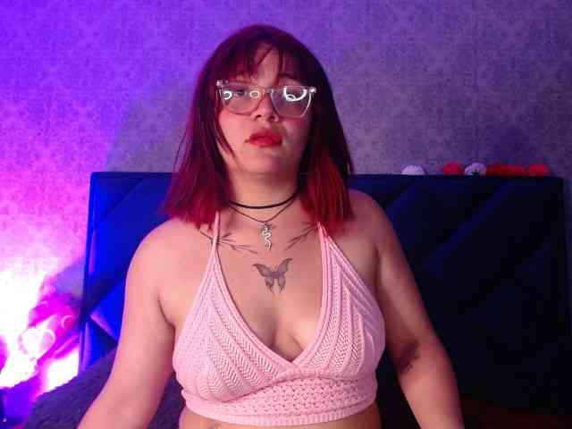 Melody-Hanks webcam