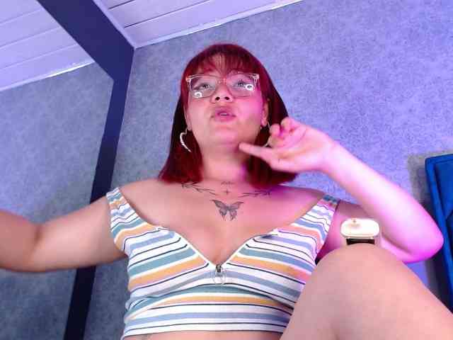Melody-Hanks webcam