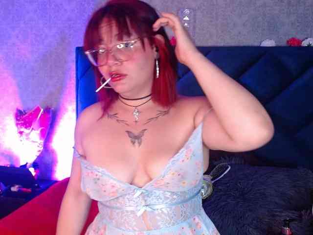 Melody-Hanks webcam