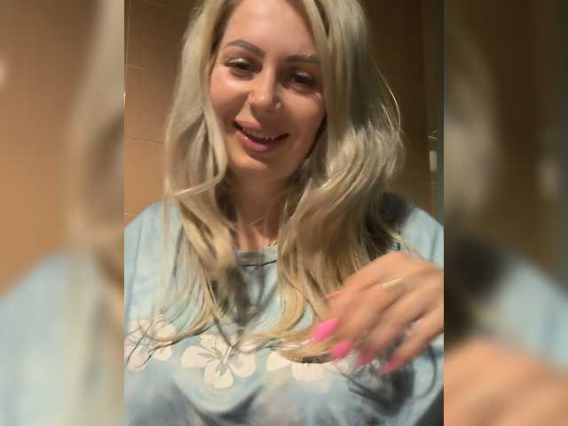 SweetJulia21 live stream preview
