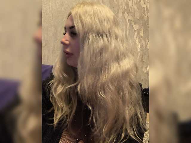 SweetJulia21 live cam on BongaCams