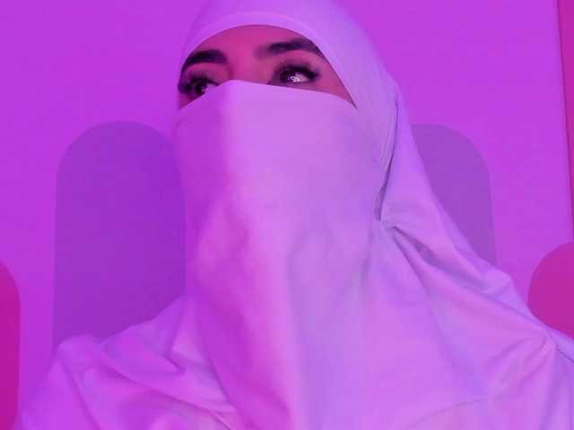 jasmin-hamdan live cam on BongaCams