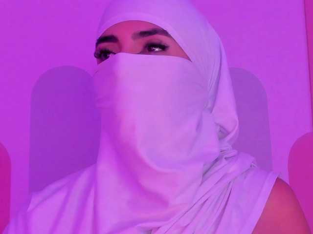 jasmin-hamdan live cam on BongaCams