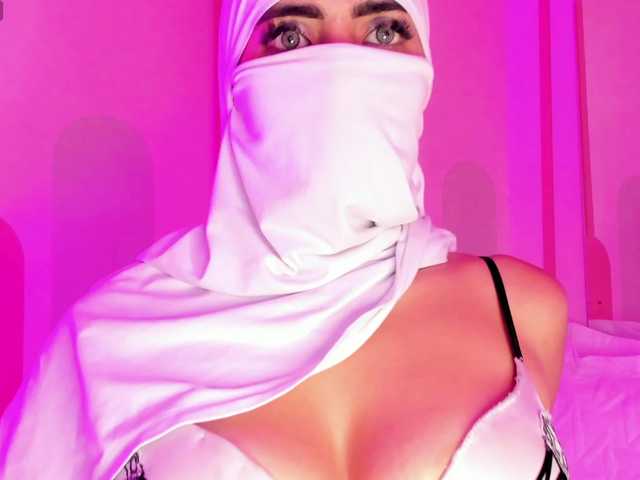 jasmin-hamdan live cam on BongaCams
