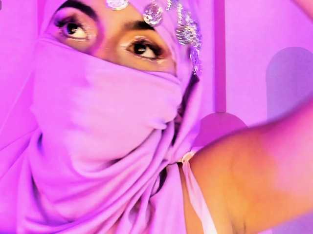 jasmin-hamdan live cam on BongaCams