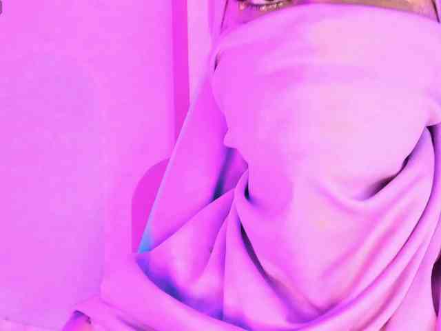 Jazminee webcam