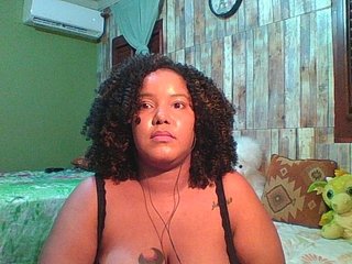 sarahlove16's Live Webcam
