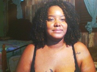 sarahlove16's Live Webcam