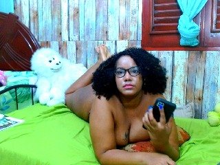 sarahlove16's Live Webcam