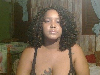 sarahlove16's Live Webcam