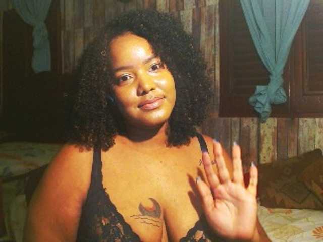 sarahlove16 live cam on BongaCams
