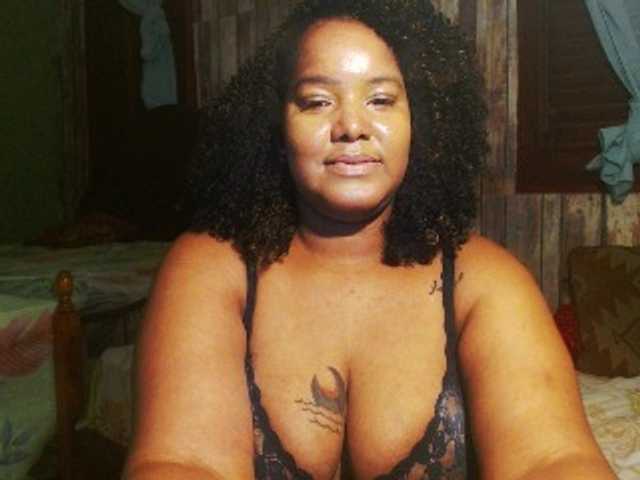 sarahlove16 live cam preview