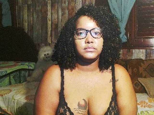 sarahlove16 live cam on BongaCams